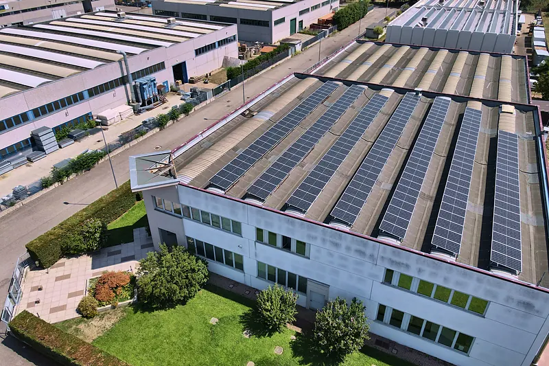 Stabilimento con impianto sulle falde