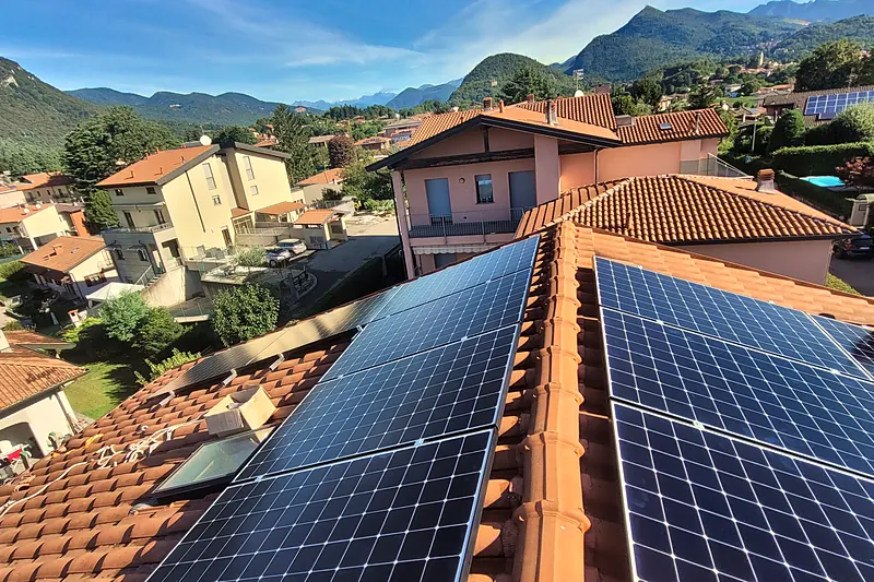 Impianto su villa con giardino