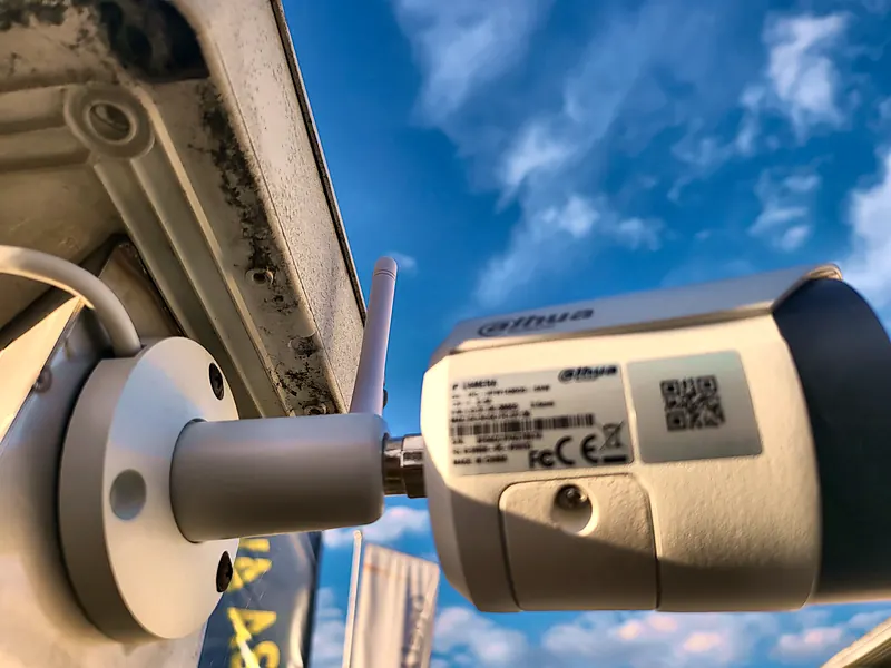 Telecamera di videosorveglianza installata